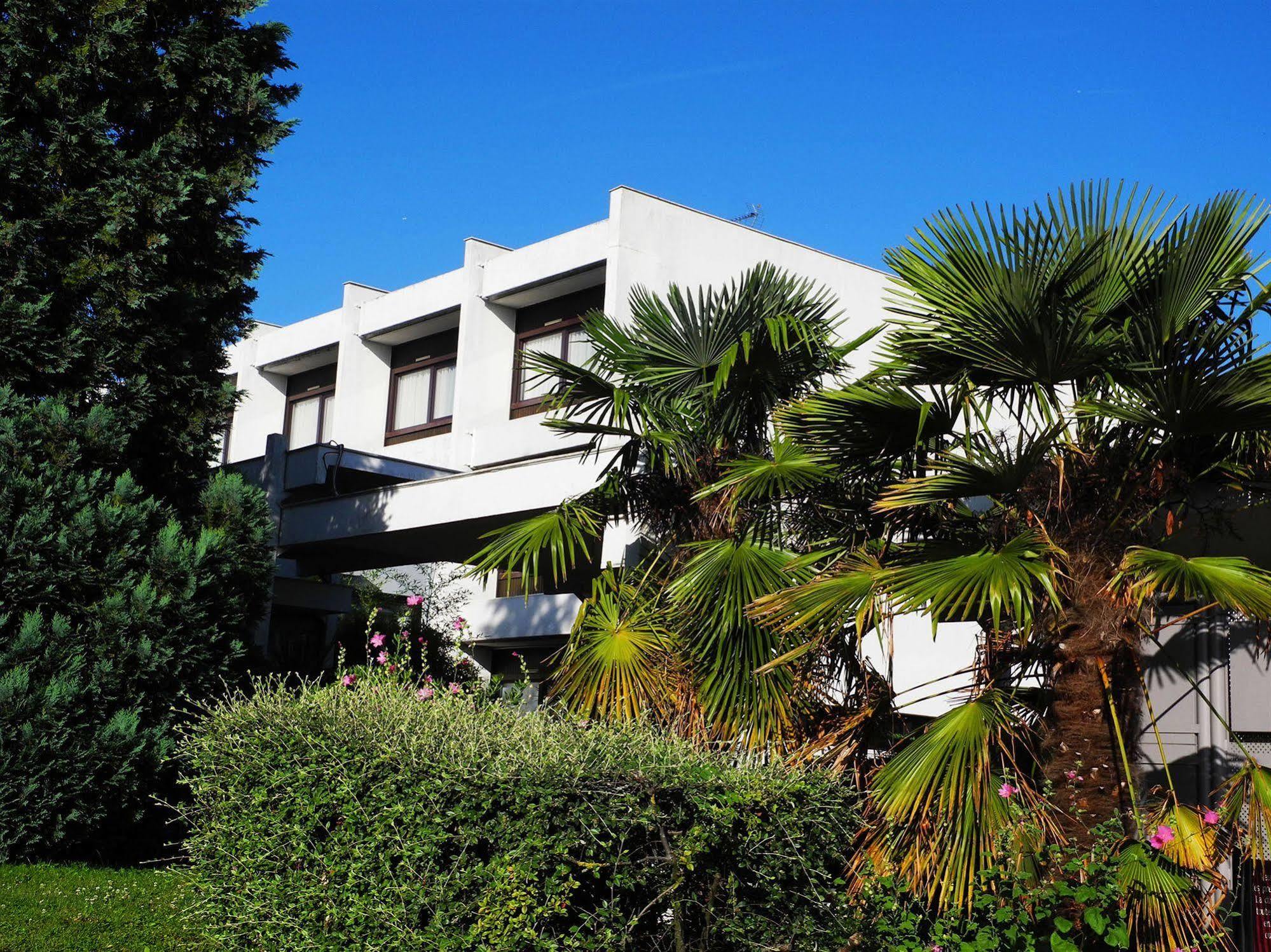 Hotel Villa Bellagio Blois By Popinns La Chaussee-Saint-Victor Екстер'єр фото